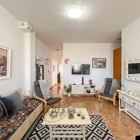 Piso De 3 En Apartman *